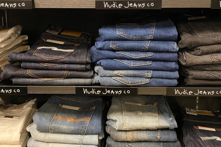 NUDIE JEANS ” ブランドらしいこだわりが詰まったボーダーTシャツ “