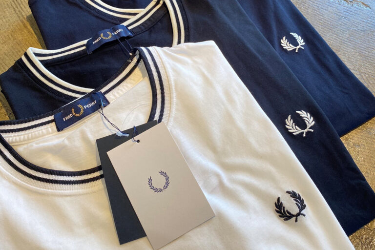 FRED PERRY  ” TWIN TIPPED SHORT SLEEVE T-SHIRT  M1588 “