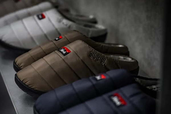 NANGA再入荷商品 “NANGA x SUBU AURORA WINTER SANDALS”