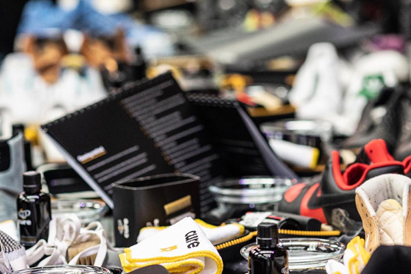 CREP PROTECT お手軽お手入れ ” WIPES 12pcs “