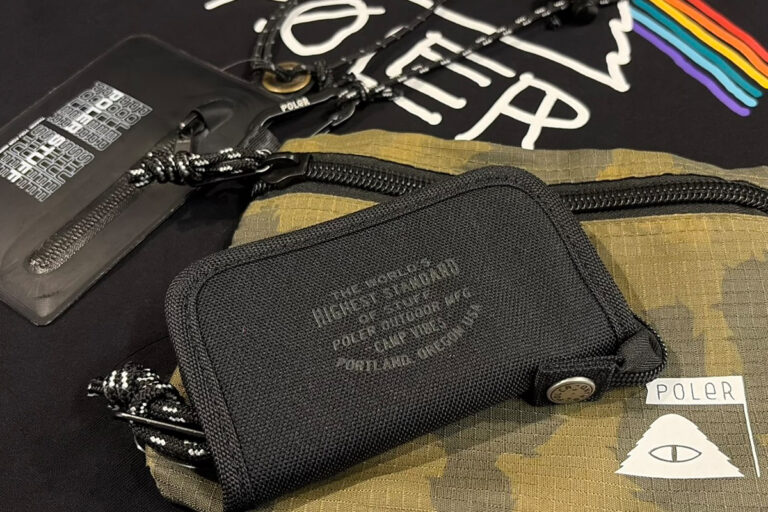 POLER 新作商品 ”スナップウォレット”