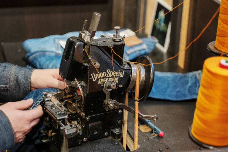 NUDIE JEANS “デニムのプロが作ったニット “