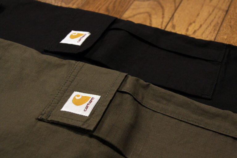 CARHARTT WORK IN PROGRESS 新作商品  “レギュラーカーゴパンツ  “