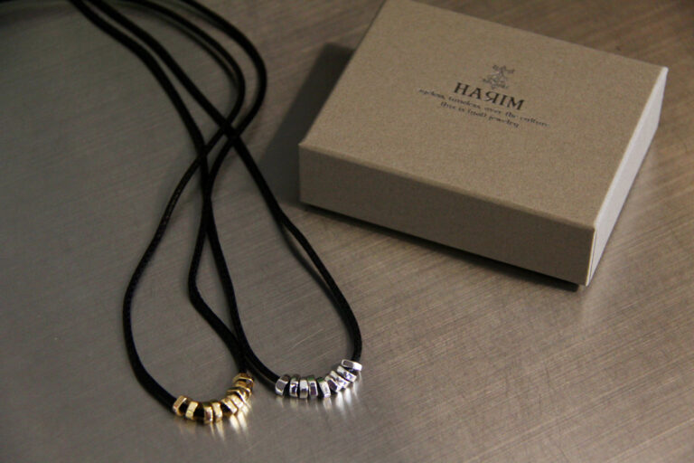HARIM “ROCK BEADS NECK NECKLACE”
