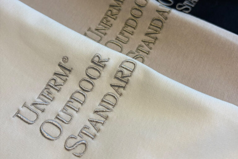 UNFRM OUTDOOR STANDARD “ UOS EMBROIDERY PONTE RIB 1/2 PULLOVER TEE ”